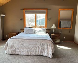 Lazy Mountain View- Spacious log home with mountain views, just north of Palmer - Palmer - Habitación