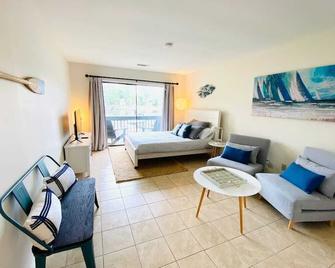 Studio Waterfront-Bluewaterbay Marina Sailing Cove - Niceville - Bedroom