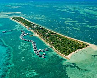 دبل تري باي هيلتون نوميا إيلوت مايتر ريزورت - نوميا - مبنى