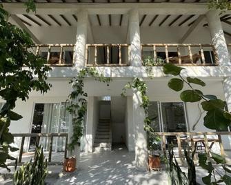 Sabai Beach Hotel - Barú - Будівля