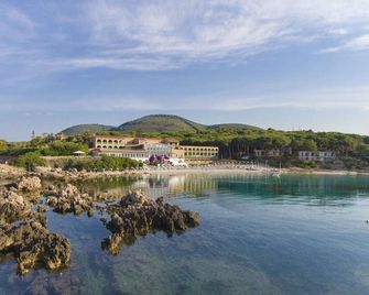 Hotel dei Pini - אלגרו - בריכה