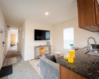 2 bedroom coastal home in SLO - San Luis Obispo - Keittiö