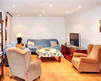 Homerez - Luxury Villa in Cerezo de Mohernando with Pool - Humanes - Sala de estar