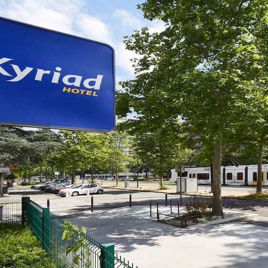 Kyriad Grenoble Centre image 1