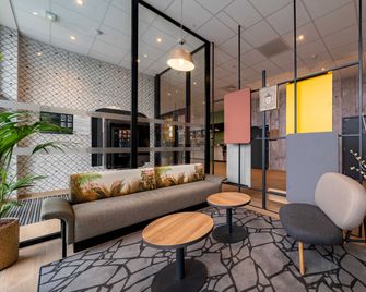 B&b Hotel Valenciennes Onnaing 3 Étoiles - Onnaing - Lounge