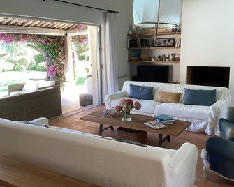 Modern Provencal Villa - - Ramatuelle - Wohnzimmer