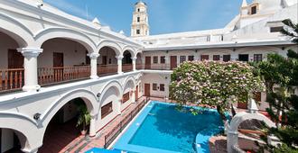 Holiday Inn Centro Historico - Veracruz - Bể bơi