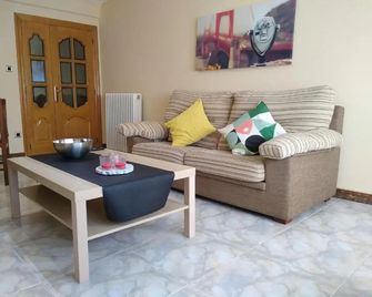 Apartamentos La Rosa - Calamocha - Calamocha - Sala de estar
