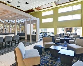 Embassy Suites by Hilton Valencia - Santa Clarita - Lounge