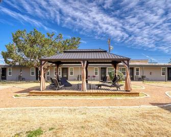 Charming 1-bedroom apartment in Gated Community & Onsite Laundry Odessa - Odessa