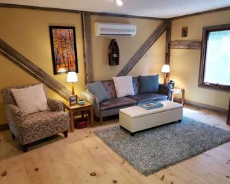 Chickahominy Riverside Guest Home 30 Minutes to Williamsburg - Charles City - Sala de estar