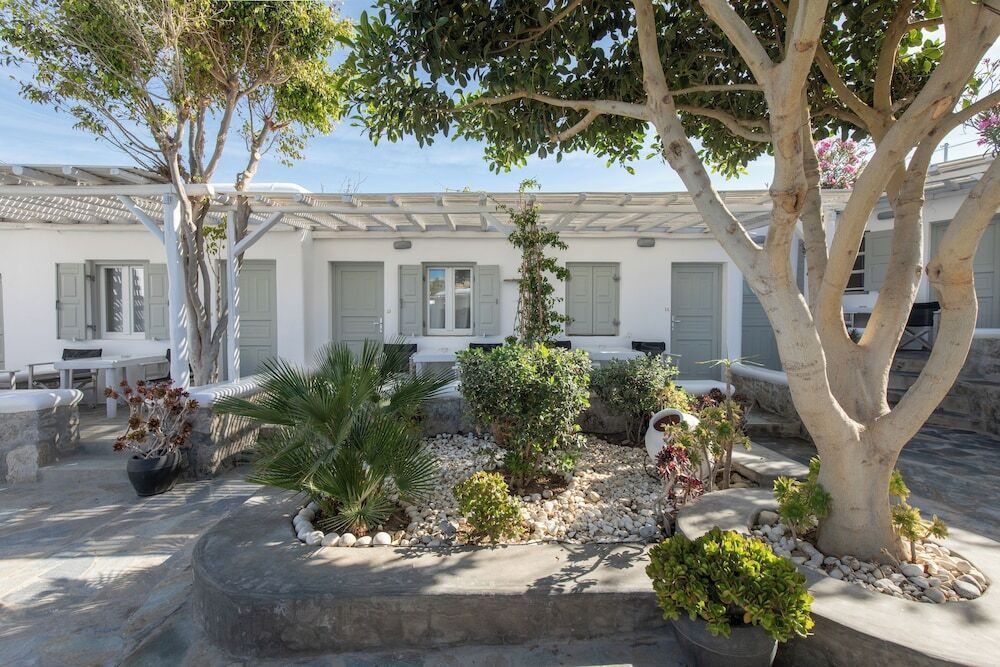 Agia Anna Beachfront Boutique