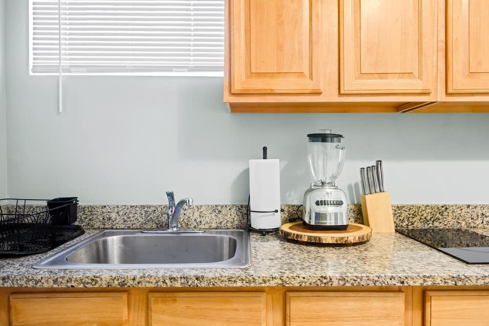 Convenient & Cozy Nyc Apartment 2 Bedrooms + Free Parking + Near Lga - קווינס - מטבח