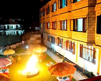 Kapoor Resorts - Manali - Building