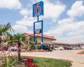 Motel 6 Mesquite Tx Rodeo - Convention Ctr - Mesquite - Κτίριο