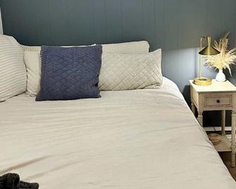 Cozy Bangor Home - Bangor - Bedroom