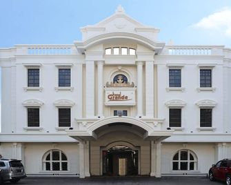 Hotel Grande Lampung - Bandar Lampung - Bâtiment