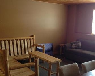 The Apex Mountain Lodge - Penticton - Living room