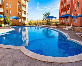 Studio Apt with Free Airport Transfer - Nesebar - Pool