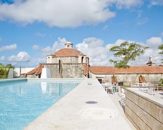 Billini Hotel, Historic Luxury - סנטו דומינגו - בריכה