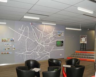 Ibis Styles Chambery Centre Gare - Chambéry - Building