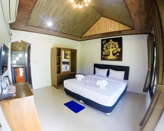 Lanta Mermaid Beachfront Resort - Ko Lanta - Habitación