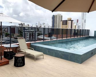 نورد إيزي كونيكت - جواو بيسوا - حوض السباحة