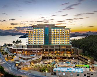Hotel Jcs Yeosu - Josu - Budova