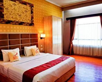 Unp Hotel & Convention - Padang - Quarto