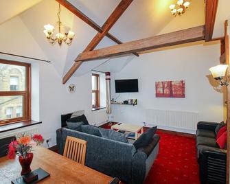 The Drapery, Haltwhistle - Haltwhistle - Living room