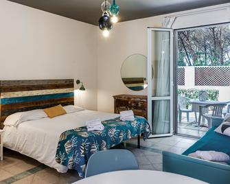 Oleandri Suite Hotel - Vada - Ložnice
