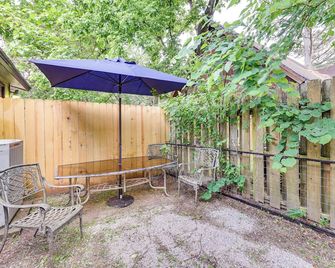 Eureka Springs Rental - Walk to Downtown! - Eureka Springs - Patio