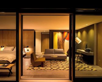 Hotel Muchele - Postal/Burgstall