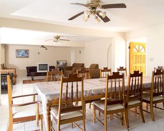 Villa Donna Inn - Montego Bay - Dining room