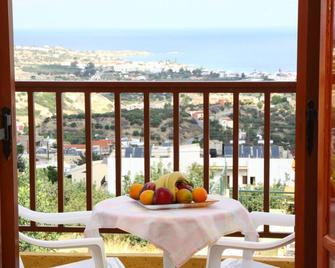 Elgoni Apartments by Checkin - Piskopiano - Balcony