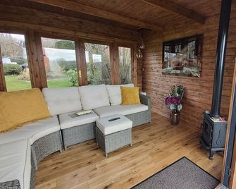 Bijou Malthouse - Alcester - Obývací pokoj