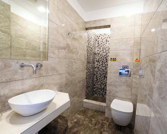 Finikas Hotel - Kamari