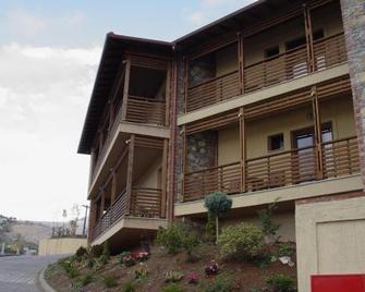 Iberis Hotel - Siátista - Building
