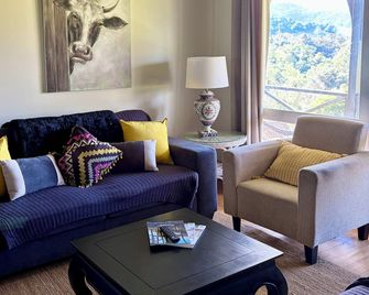 Jasper Cottage, country hideaway with character, comfort and views - Berry - Wohnzimmer
