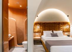 Perla Nera Suites - Thera - Bedroom