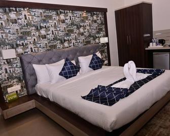 Comfort Inn Shubhra - Ghazīpur - Bedroom