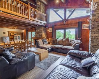 The Chalet Des Sangliers - Séez