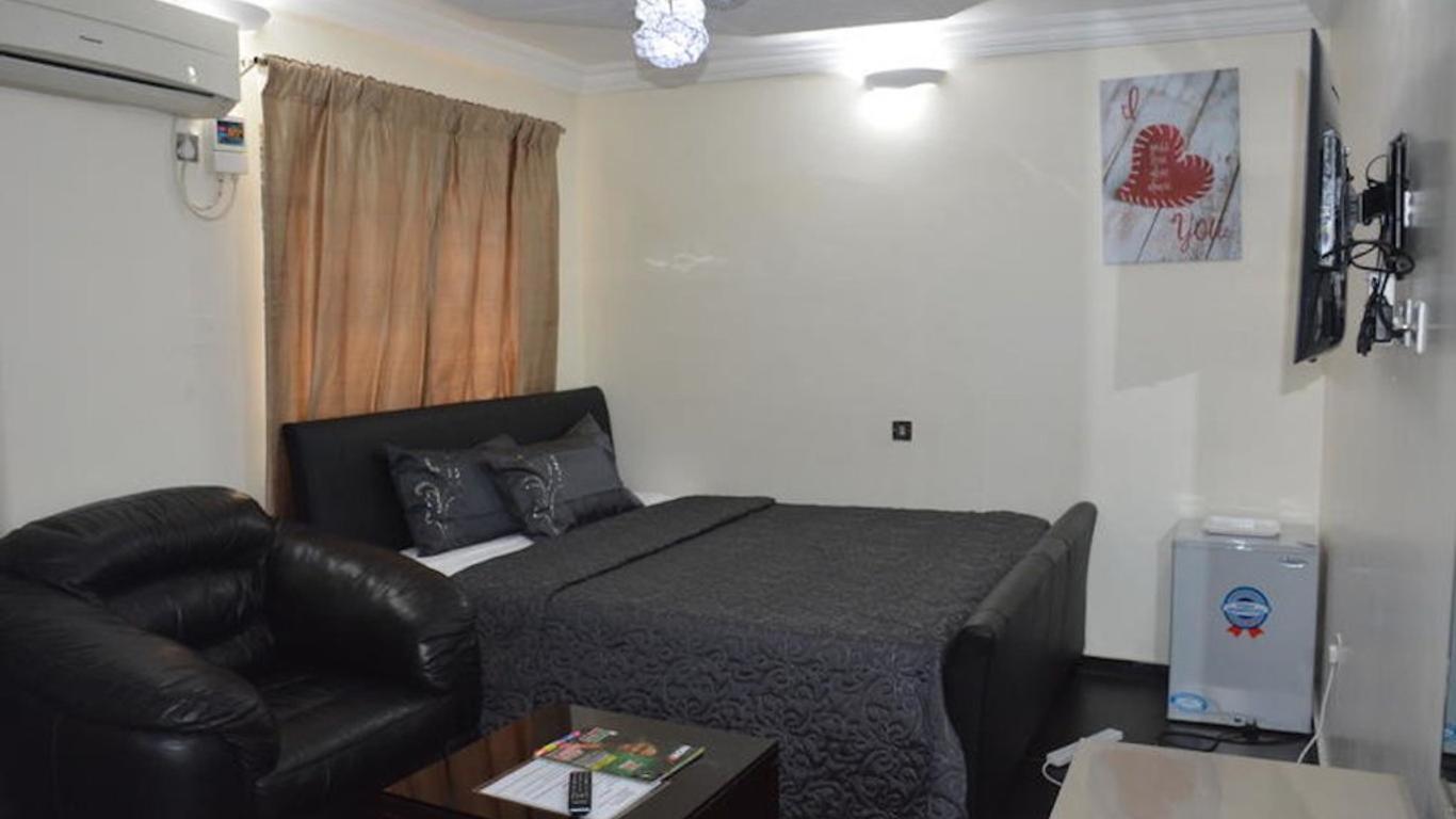 Platinum Inn Gee Hotel