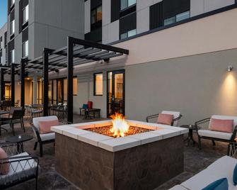 Fairfield by Marriott Inn & Suites Lancaster - Lancaster - Patio