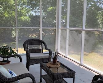 Beautiful Farmhouse near Tuscaloosa - Fayette - Balcon