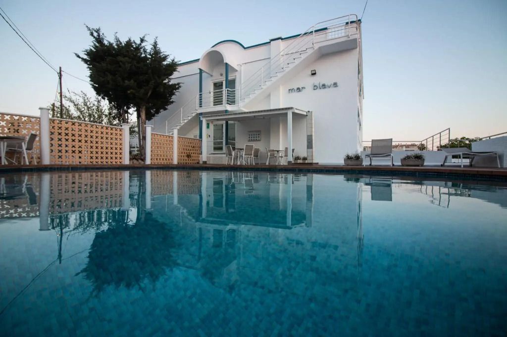 كالا بونا آند مار بلافا هوتلز - ثيوداديلا دي منورقة - حوض السباحة