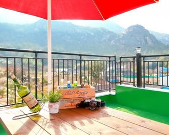 Yeongam Wolchulsandal Guest House - Yeongam - Balcón