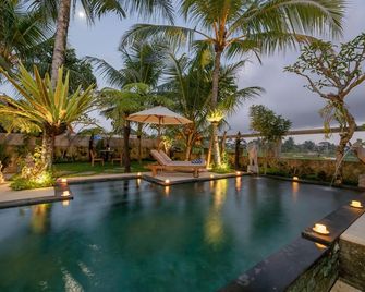 Prabhu Ubud Villa - Ubud - Piscina