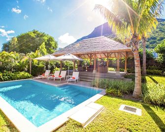 Marguery Villas by MJ Holidays - Grande Rivière Noire - Piscina