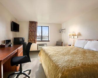 Super 8 by Wyndham Coeur d'Alene - Coeur d'Alene - Bedroom